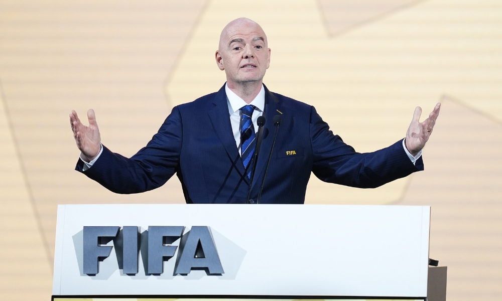 掌握游泳基本技巧，轻松提高泳技水平的全面指南